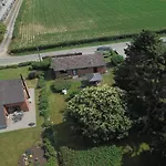 Peaceful Garden Hideaway Cerfontaine
