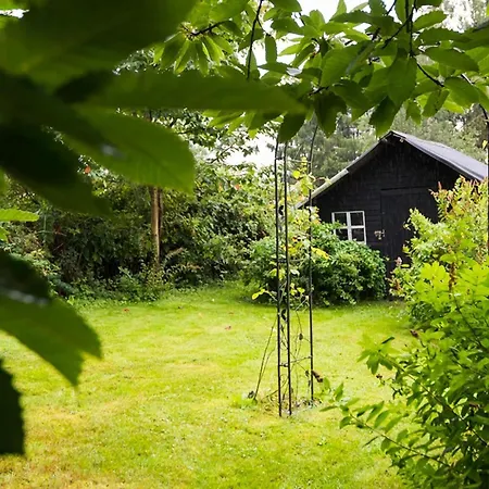 Pleasant In Froidchapelle With Garden Holiday home