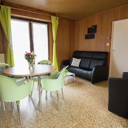 Holiday home Pleasant In Froidchapelle With Garden Cerfontaine