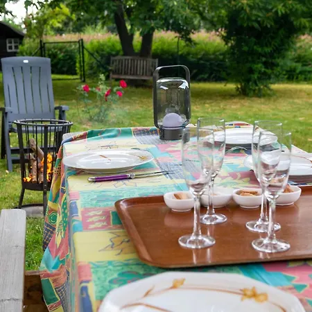 Pleasant In Froidchapelle With Garden *