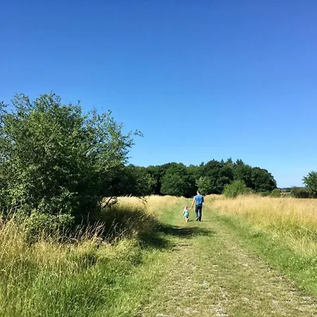 Peaceful Garden Hideaway Casa vacanze Cerfontaine