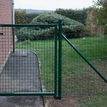 Peaceful Garden Hideaway