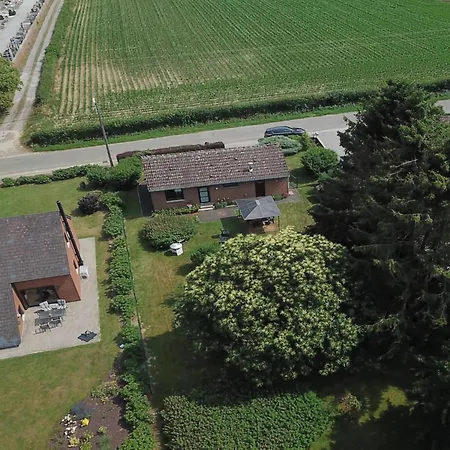 Peaceful Garden Hideaway Cerfontaine